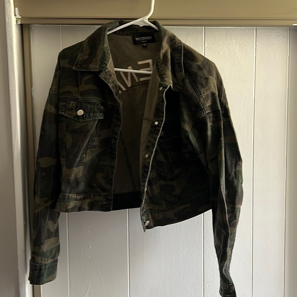 Kittenish Cropped Camo Jacket